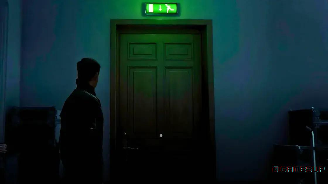 como usar a porta dos fundos do Press Room em 007 First Light